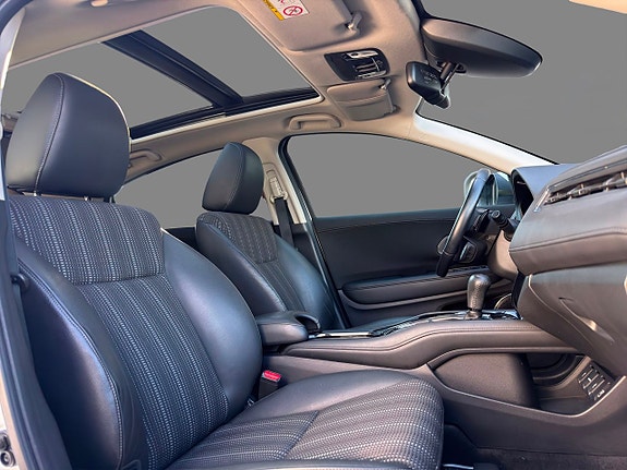 Honda HR-V 15 of 18