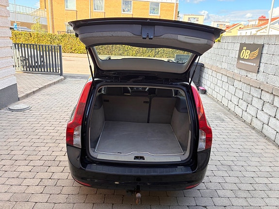 Volvo V50 9 of 19