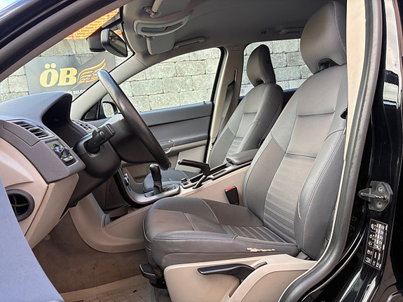 Volvo V50 13 of 19