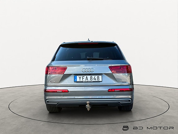 Audi Q7 5 of 5