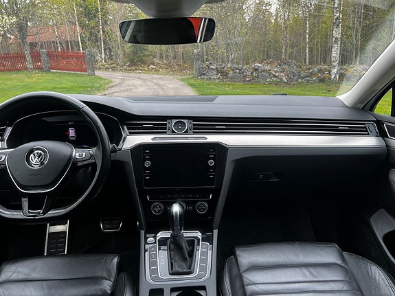 Volkswagen Passat Alltrack 14 of 20