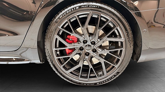 Audi A6 6 of 16