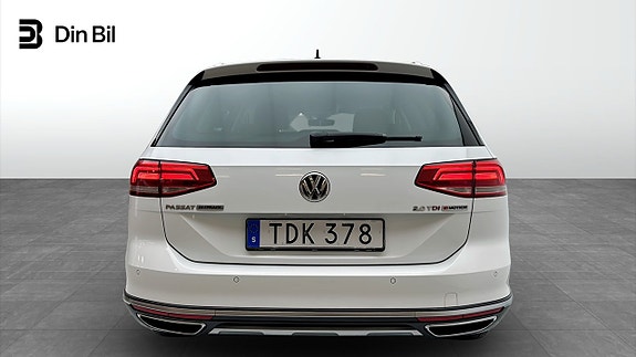 Volkswagen Passat Alltrack 5 of 5