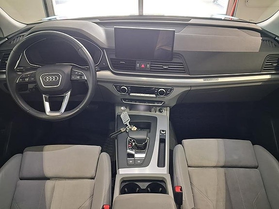 Audi Q5 4 of 6