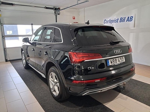 Audi Q5 2 of 6