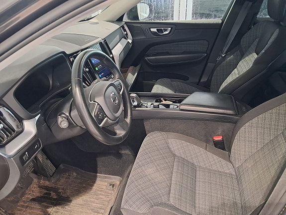 Volvo XC60 3 of 3