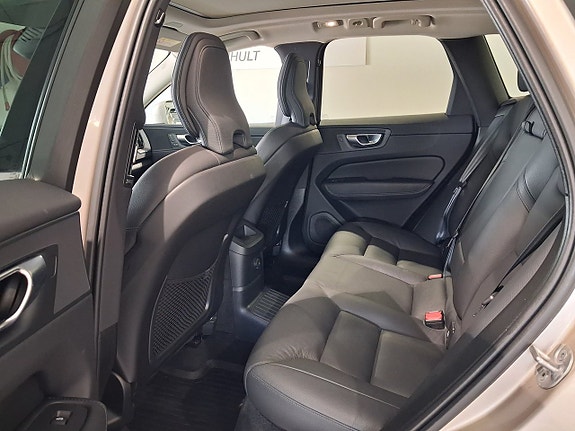 Volvo XC60 4 of 6
