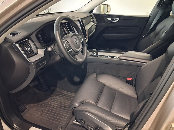 Volvo XC60 3 of 6