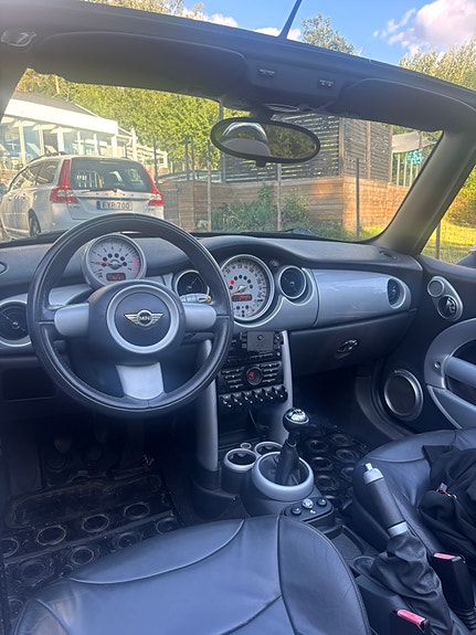 MINI Cooper 6 of 6