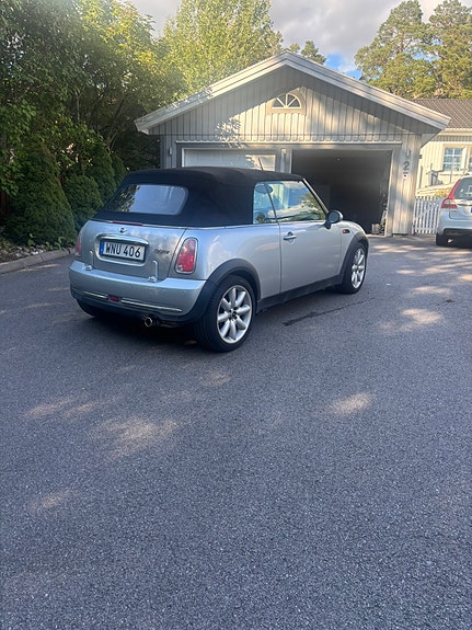 MINI Cooper 3 of 5