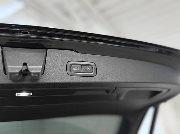 Volvo V60 25 of 30