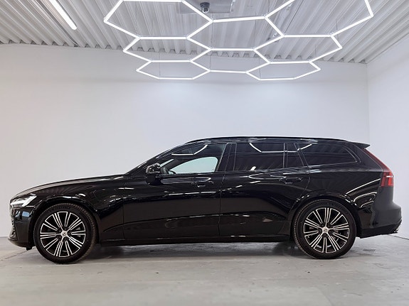 Volvo V60 9 of 30