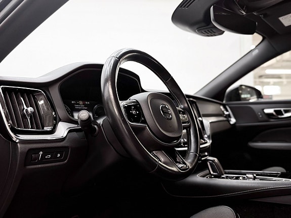 Volvo V60 16 of 30