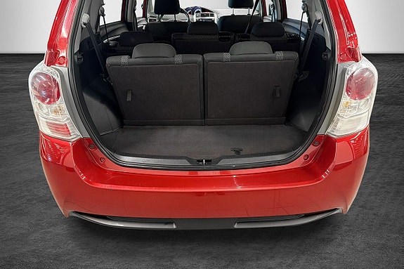 Toyota Verso 9 of 14