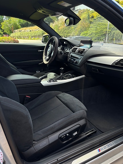 BMW M235i 6 of 6