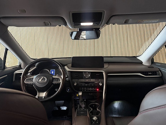 Lexus RX450h 16 of 30