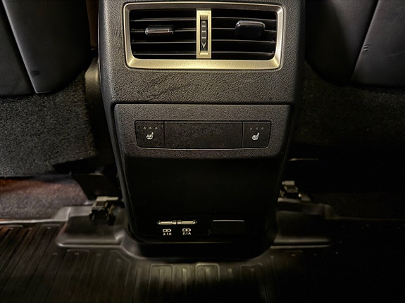 Lexus RX450h 15 of 30