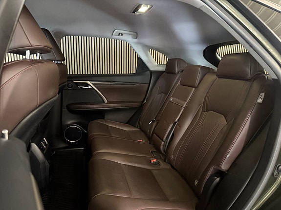 Lexus RX450h 14 of 30