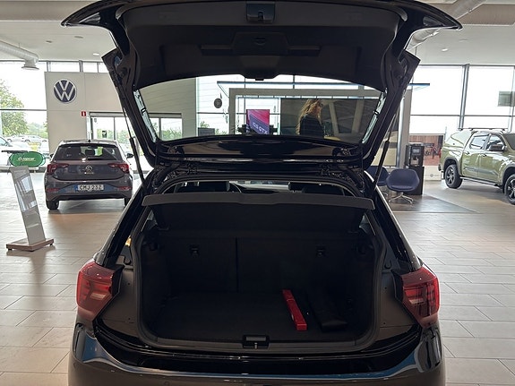 Volkswagen Polo 13 of 23