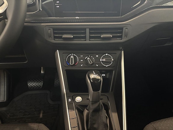 Volkswagen Polo 17 of 19