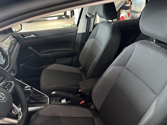 Volkswagen Polo 19 of 19