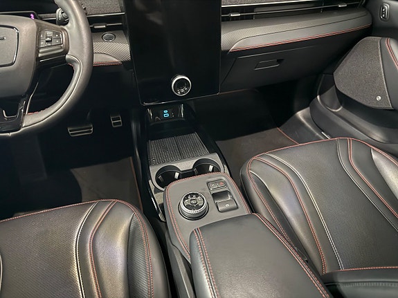 Ford Mustang Mach-E 21 of 28