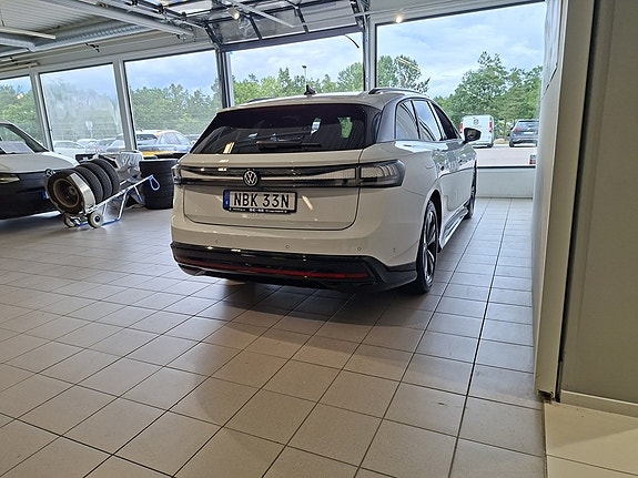 Volkswagen ID.7 4 of 5
