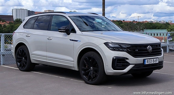 Volkswagen Touareg 3 of 5