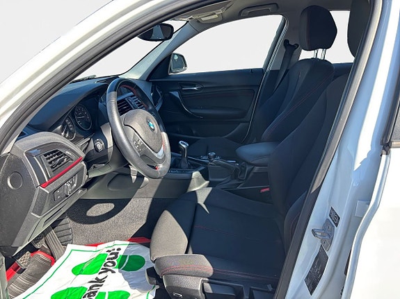 BMW 116i 9 of 17