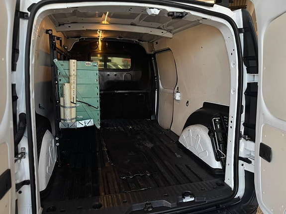 Renault Kangoo Express 8 of 17