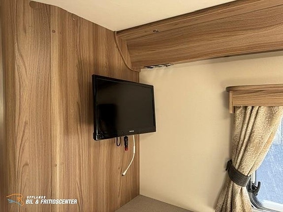 Swift Toscane 794 QB Solpanel / 3850kg 18 of 20