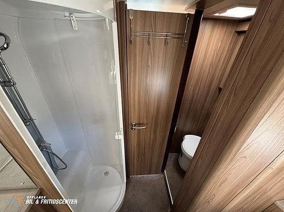 Swift Toscane 794 QB Solpanel / 3850kg 14 of 20