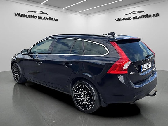 Volvo V60 3 of 5