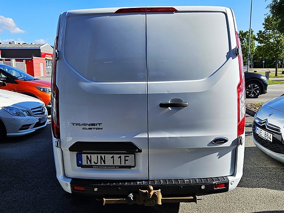Ford Transit Custom 6 of 12