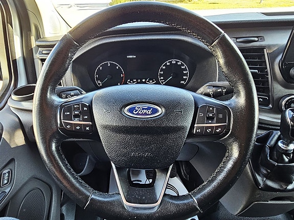 Ford Transit Custom 10 of 12