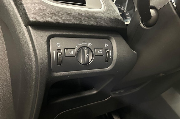 Volvo V40 Cross Country 19 of 26