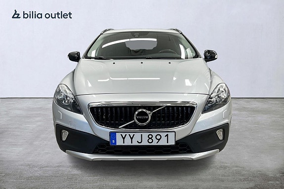 Volvo V40 Cross Country 9 of 26