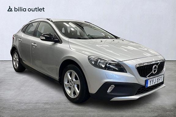 Volvo V40 Cross Country 8 of 26