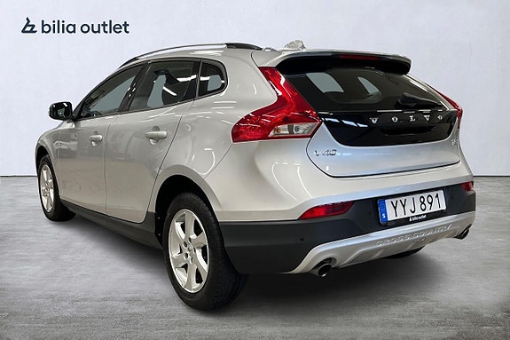 Volvo V40 Cross Country 4 of 26