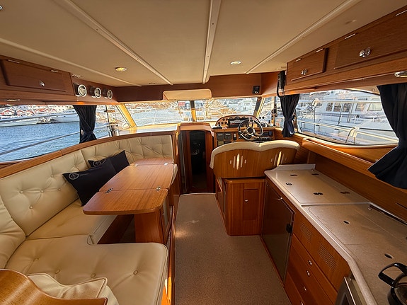Nord West 420 Flybridge – 2008 - IPS 600 - Dockmate 14 of 28
