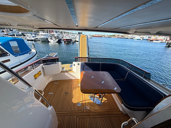 Nord West 420 Flybridge – 2008 - IPS 600 - Dockmate 11 of 28