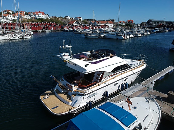 Nord West 420 Flybridge – 2008 - IPS 600 - Dockmate 2 of 28