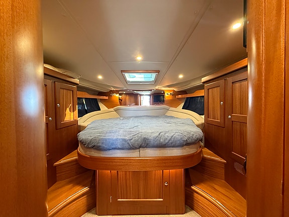 Nord West 420 Flybridge – 2008 - IPS 600 - Dockmate 20 of 28