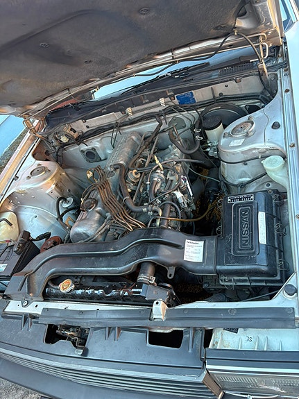 Nissan Laurel 16 of 17