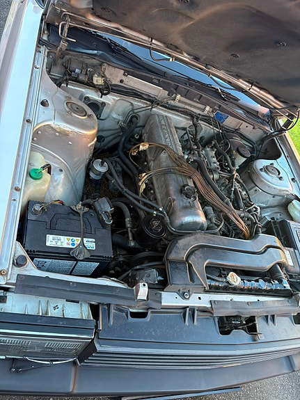 Nissan Laurel 15 of 17