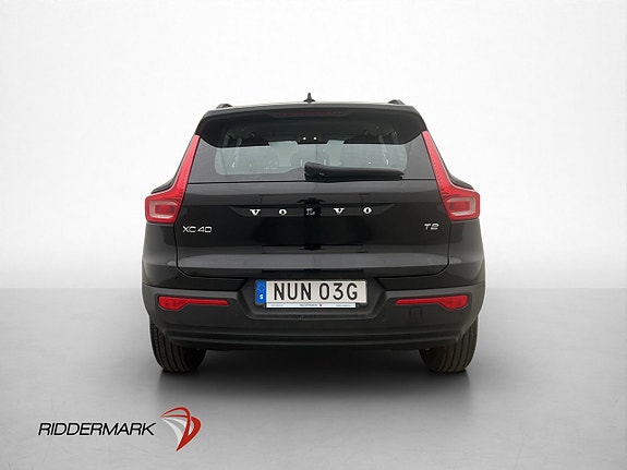 Volvo XC40 6 of 30