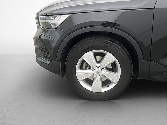 Volvo XC40 28 of 30
