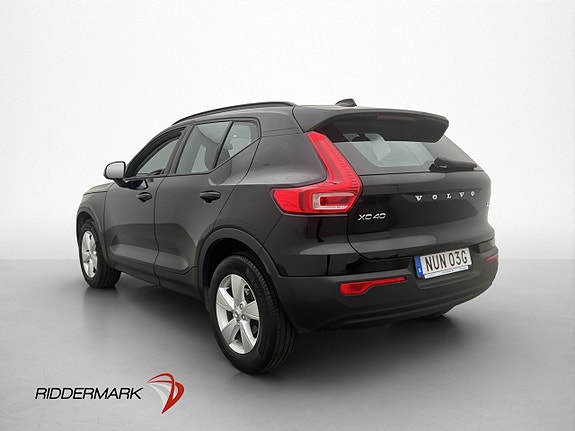 Volvo XC40 8 of 30