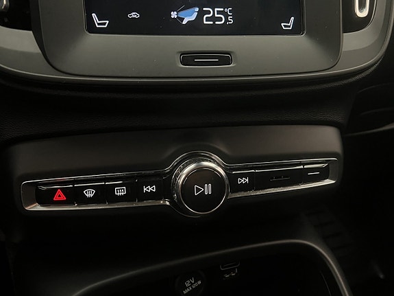 Volvo XC40 22 of 30