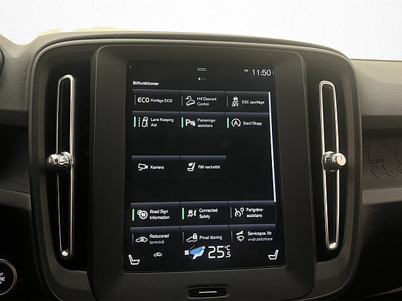 Volvo XC40 20 of 30
